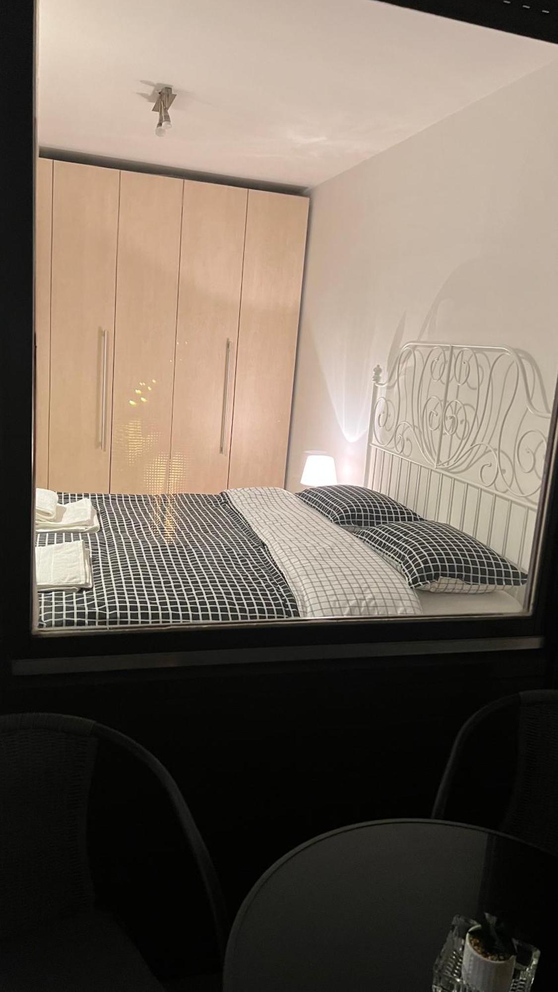 Rocco Apartment-Free Parking&Wifi ซาเกร็บ ภายนอก รูปภาพ
