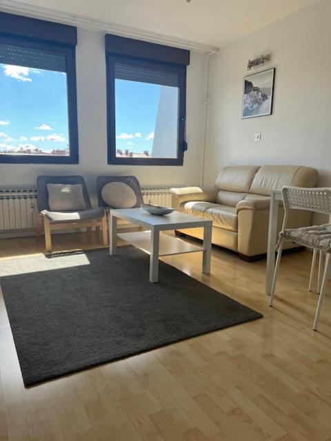 Rocco Apartment-Free Parking&Wifi ซาเกร็บ ภายนอก รูปภาพ