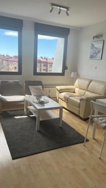 Rocco Apartment-Free Parking&Wifi ซาเกร็บ ภายนอก รูปภาพ